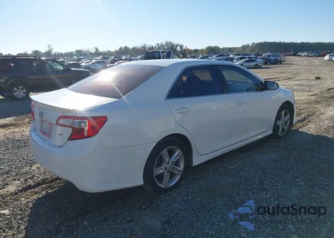 2013 Toyota Camry Se z USA, uszkodzony, nr VIN 4T1BF1FK5DU637529